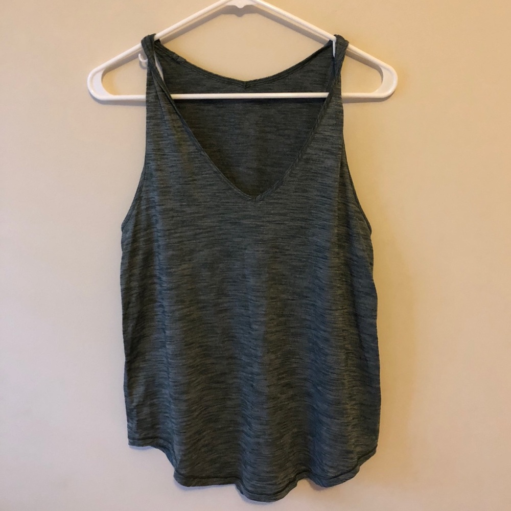 Lululemon Flowy V-Neck Tank